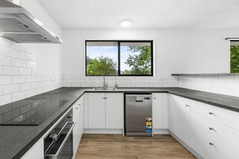 Photo of property in 10b Forest Hill Road, Henderson, Auckland, 0612