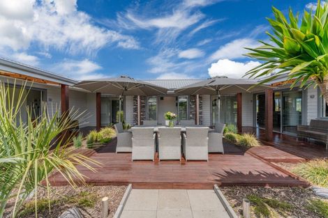 Photo of property in 19 Lacebark Drive, Kinloch, Taupo, 3377