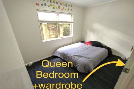 Photo of property in 1/5 Sunnyside Road, Sunnyvale, Auckland, 0612