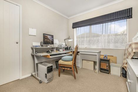 Photo of property in 23 Castlehill Court, Wattle Downs, Auckland, 2103