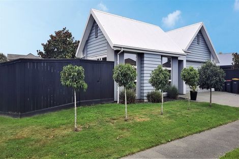 Photo of property in 2 Millpark Place, Northwood, Christchurch, 8051