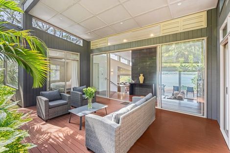 Photo of property in 34 Ohawini Road, Oakura, Hikurangi, 0184