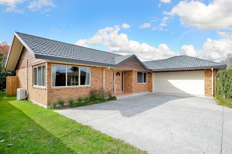 Photo of property in 10 Mangakoea Place, St Andrews, Hamilton, 3200