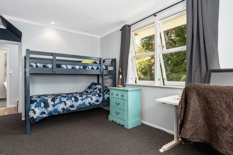 Photo of property in 114 Harbour View Road, Omokoroa, 3114