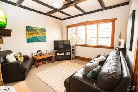 Photo of property in 89 Sunnyside Road, Sunnyvale, Auckland, 0612