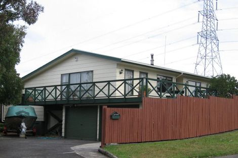 Photo of property in 2 Taitapu Street, Massey, Auckland, 0614