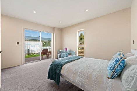 Photo of property in 5 Blue Moon Rise, Langs Beach, 0582