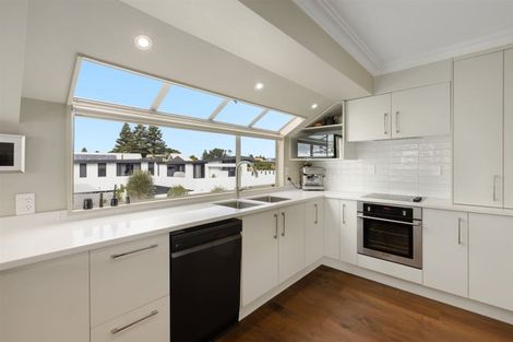 Photo of property in 56b Marine Parade, Mount Maunganui, 3116