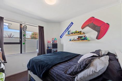 Photo of property in 43 Katerini Grove, Papamoa Beach, Papamoa, 3118