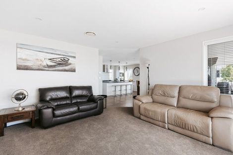 Photo of property in 30 Ridge Drive, Omokoroa, 3114