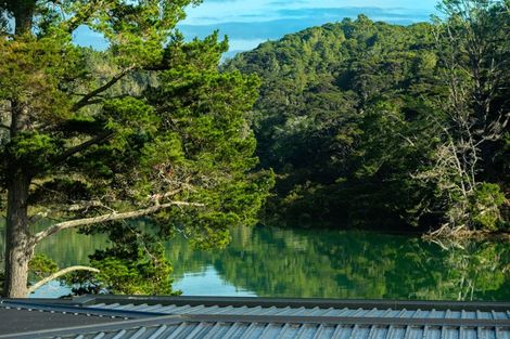 Photo of property in 30a Kingfisher Grove, Greenhithe, Auckland, 0632