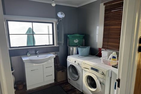 Photo of property in 41 Torkar Road, Clarks Beach, 2122