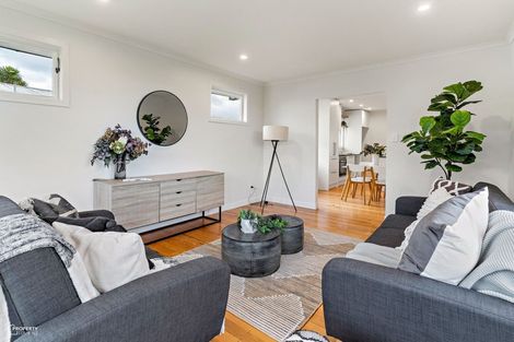 Photo of property in 2 Windsor Street, Solway, Masterton, 5810