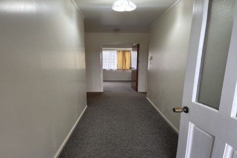 Photo of property in 1/9 Bass Street, West Harbour, Auckland, 0618