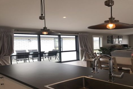 Photo of property in 8 Saint Thomas Avenue, Pyes Pa, Tauranga, 3112