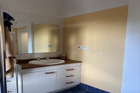 Photo of property in 1/51 Manor Place, Dunedin Central, Dunedin, 9016