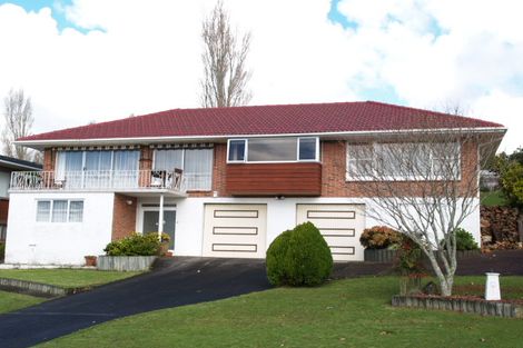 Photo of property in 9 Kayeleen Place, Cockle Bay, Auckland, 2014