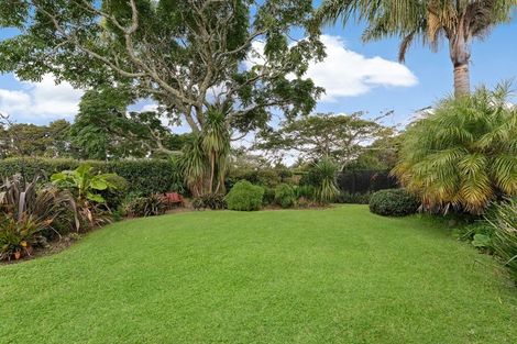 Photo of property in 35 Cloverfields Drive, Waimauku, 0812