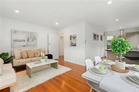 Photo of property in 2/37 Lochee Road, Upper Riccarton, Christchurch, 8041