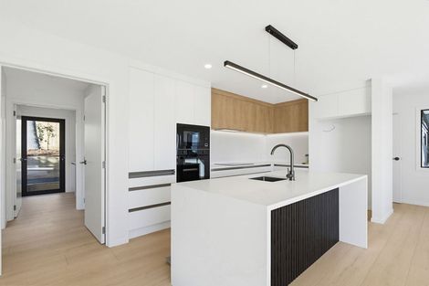Photo of property in 8a Cedar Terrace, Stanmore Bay, Whangaparaoa, 0932