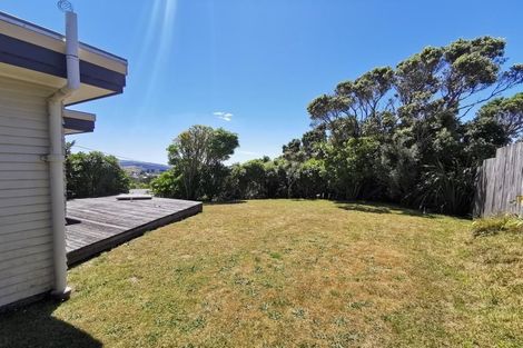 Photo of property in 96 Glanmire Road, Newlands, Wellington, 6037