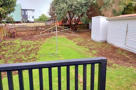 Photo of property in 8 Caen Road, Panmure, Auckland, 1072