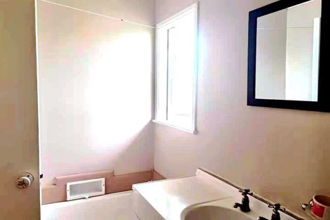 Photo of property in 9 Janet Street, Sunnyhills, Auckland, 2010