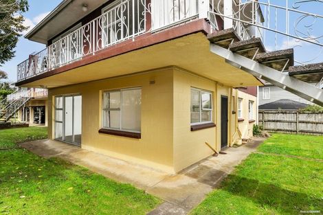 Photo of property in 2/1 Preston Avenue, Mount Albert, Auckland, 1025