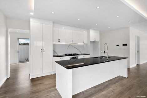 Photo of property in 15 Bight Road, Long Bay, Auckland, 0630