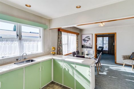 Photo of property in 27 Rochester Street, Tamatea, Napier, 4112