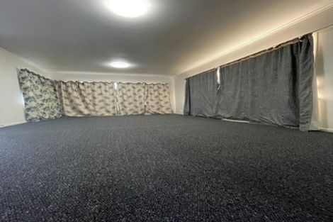 Photo of property in 1/37 Clevedon Road, Papakura, 2110