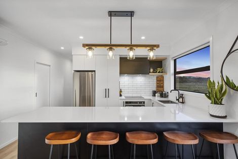 Photo of property in 8 Manaia Place, Papamoa, 3118