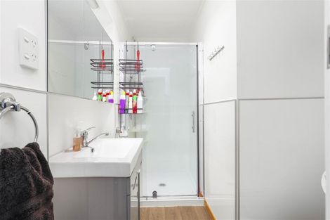 Photo of property in 70 Pohutukawa Drive, Pukete, Hamilton, 3200