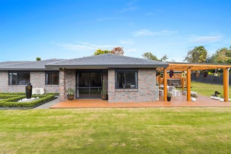 Photo of property in 20 Station Road, Huapai, Kumeu, 0810