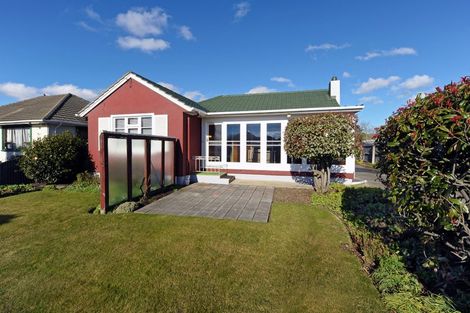 Photo of property in 27 Taurima Street, Hei Hei, Christchurch, 8042