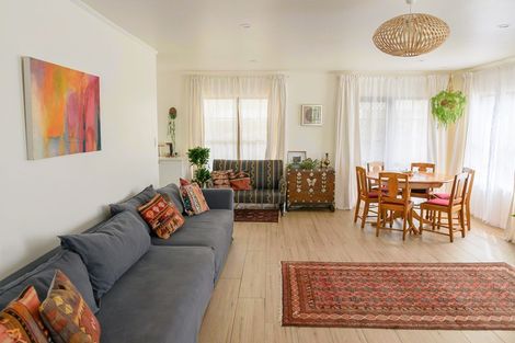 Photo of property in 5 Montego Place, Weymouth, Auckland, 2103