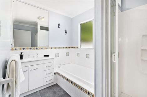 Photo of property in 23 The Masthead, Whitby, Porirua, 5024