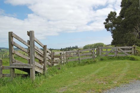 Photo of property in Gibbons Road, Kaiwaka, 0573