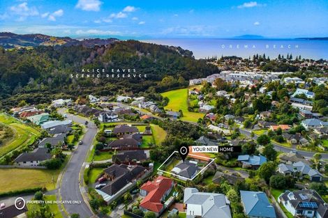Photo of property in 22 Roberta Crescent, Orewa, 0931