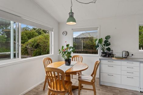 Photo of property in 16 Karaka Street, Otaki Beach, Otaki, 5512