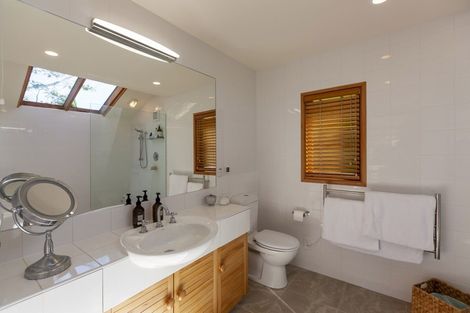 Photo of property in 9-11 Rosebank Grove, Waikanae, 5036