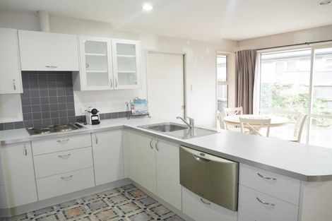 Photo of property in 87b Saint Martins Road, Saint Martins, Christchurch, 8022