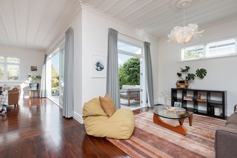 Photo of property in 48 Paice Avenue, Sandringham, Auckland, 1025