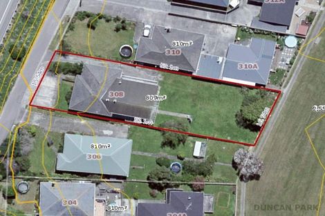 Photo of property in 308 Main Road, Tawa, Wellington, 5028