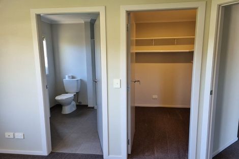 Photo of property in 4 Flotilla Place, Whitby, Porirua, 5024