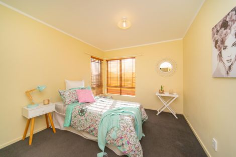 Photo of property in 49 Meridian Grove, Kelvin Grove, Palmerston North, 4414