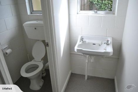 Photo of property in 4/34 Holly Road, St Albans, Christchurch, 8014