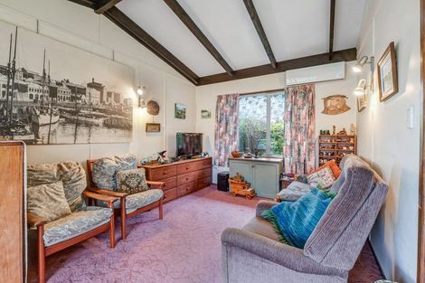 Photo of property in 4 Miro Street, Helensville, 0800