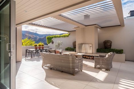 Photo of property in 1 Advance Terrace, Arrowtown, 9302