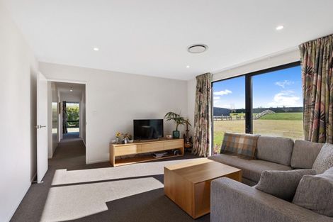 Photo of property in 37 Silver Peaks Drive, West Melton, 7618